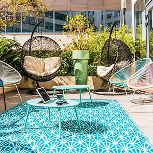 Ibis Styles Aeroport Arenas ניס