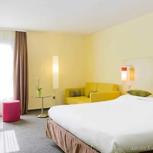 Ibis Styles Centre Port Otel