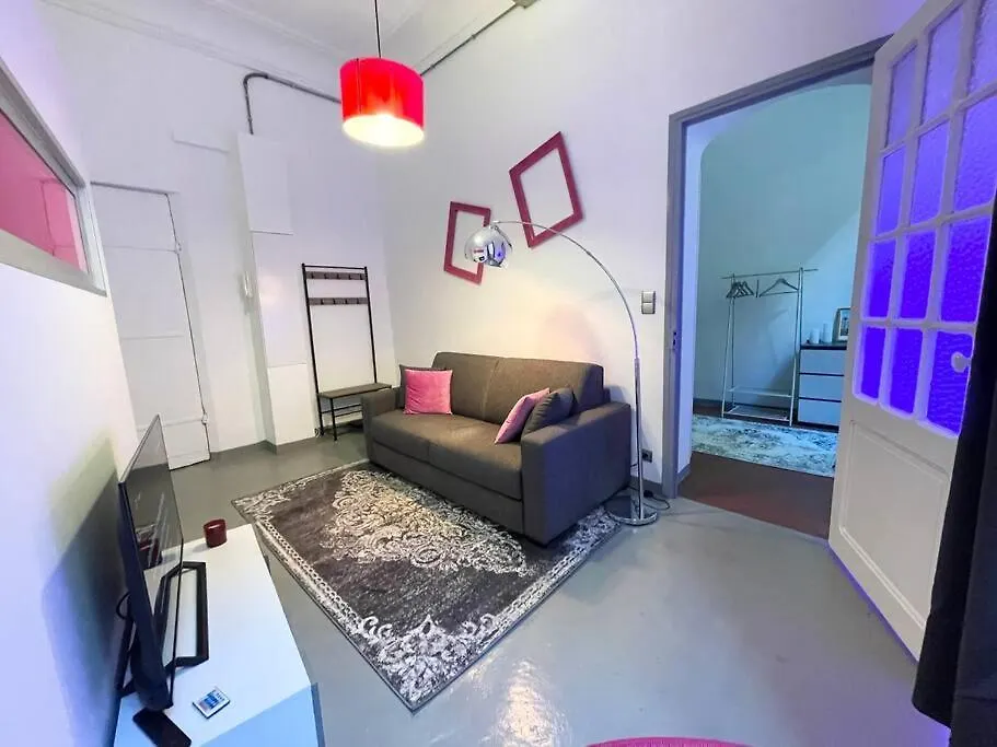 Cosy Appartement, Moderne, Fuchsia, Industriel Nice 0*,